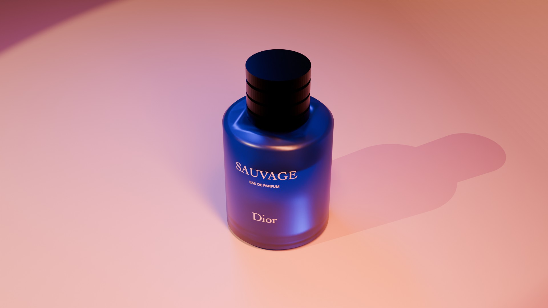 Flacon Dior Sauvage modélisé en 3D, verre bleu et bouchon noir nervuré sur fond rose-orangé avec ombre portée